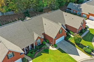 310 Lauren Ln, Woodstock, GA 30188 - Photo 5