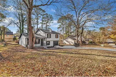 3959 Wood Path Drive, Stone Mountain, GA 30083 - Photo 3