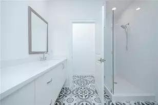 1050 Stacks Ave SE, Atlanta, GA 30315 - Photo 11