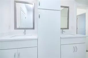 1050 Stacks Ave SE, Atlanta, GA 30315 - Photo 17