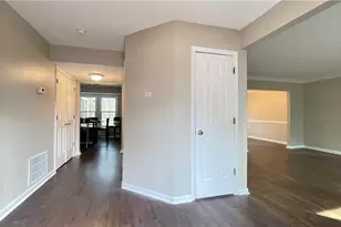 1202 Shallowford Trace Ct, Woodstock, GA 30189 - Photo 5