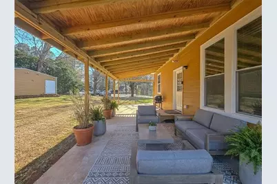 3944 Thornhill Drive SW, Lilburn, GA 30047 - Photo 45