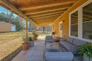 3944 Thornhill Dr SW, Lilburn, GA 30047 - Photo 45