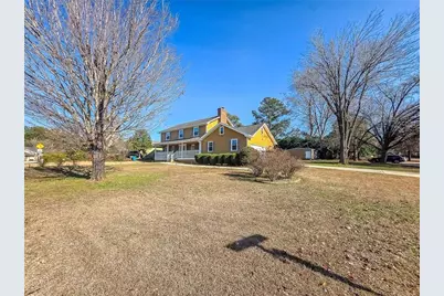 3944 Thornhill Drive SW, Lilburn, GA 30047 - Photo 5