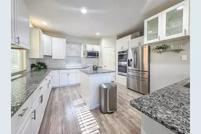 3944 Thornhill Drive SW, Lilburn, GA 30047 - Photo 15