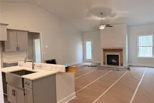 150 Magnolia Villas Dr, Cornelia, GA 30531 - Photo 9