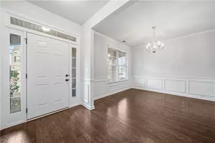 425 Lance View Ln, Lawrenceville, GA 30045 - Photo 3