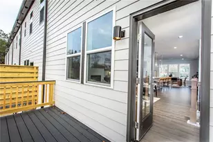 378 Sunset Hollow St, Sugar Hill, GA 30518 - Photo 11