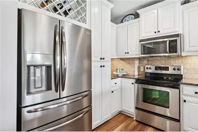 2277 Peachtree Road NE #407, Atlanta, GA 30309 - Photo 19