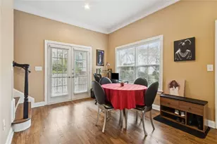 279 Carlyle Park Dr, Atlanta, GA 30307 - Photo 5