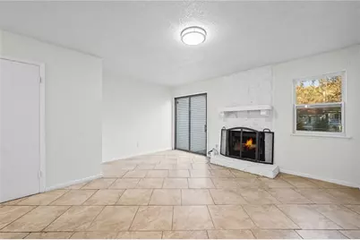 579 Northridge Crossing Drive, Atlanta, GA 30350 - Photo 9