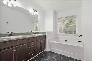 702 Barberry Dr, Woodstock, GA 30188 - Photo 23