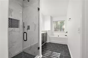 702 Barberry Dr, Woodstock, GA 30188 - Photo 27