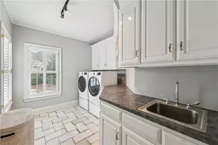 1135 Ascott Valley Dr, Johns Creek, GA 30097 - Photo 29