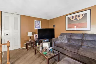 5312 Tracey Dr, Stone Mountain, GA 30088 - Photo 5