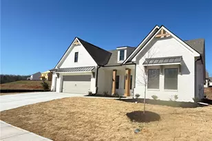 5528 Tullis Dr, Gainesville, GA 30507 - Photo 3