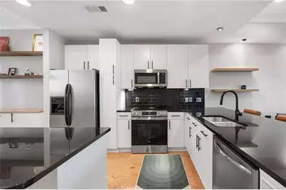 722 Cosmopolitan Drive NE, Atlanta, GA 30324 - Photo 9