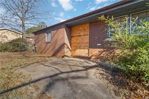 5619 Phillips Dr, Forest Park, GA 30297 - Photo 25