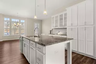 3297 Park Pointe Cir, Scottdale, GA 30079 - Photo 9