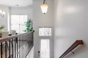 2052 Cobblestone Cir NE, Atlanta, GA 30319 - Photo 13