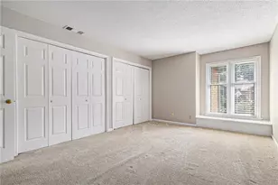 915 Garden Ct, Sandy Springs, GA 30328 - Photo 15