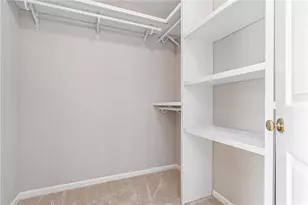 915 Garden Ct, Sandy Springs, GA 30328 - Photo 13