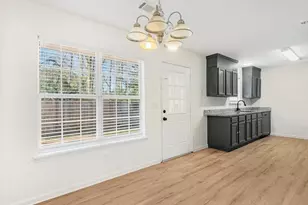 1252 Lakeview Dr NW, Conyers, GA 30012 - Photo 7