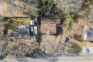 1252 Lakeview Dr NW, Conyers, GA 30012 - Photo 23