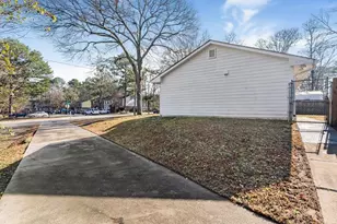 1252 Lakeview Dr NW, Conyers, GA 30012 - Photo 17