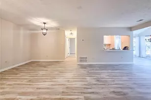 2214 Lake Pointe Cir, Roswell, GA 30075 - Photo 7