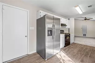 5345 Memorial Ln, Powder Springs, GA 30127 - Photo 13