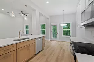 3902 Bouldercrest Rd SE, Ellenwood, GA 30294 - Photo 9