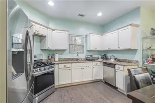 21 Sunny Pt, Newnan, GA 30263 - Photo 9