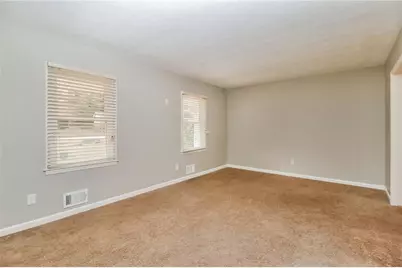 4033 Emerald North Circle, Decatur, GA 30035 - Photo 3