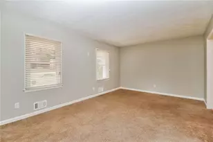 4033 Emerald N Cir, Decatur, GA 30035 - Photo 3