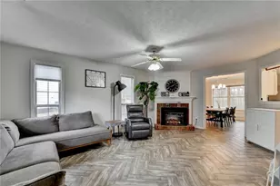 370 Manor Glen Dr, Suwanee, GA 30024 - Photo 5