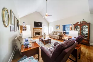 4979 Planters Way, Flowery Branch, GA 30542 - Photo 3