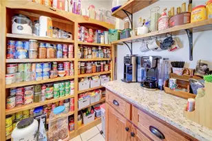 4979 Planters Way, Flowery Branch, GA 30542 - Photo 9