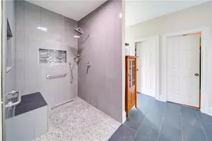 4979 Planters Way, Flowery Branch, GA 30542 - Photo 15