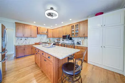 4979 Planters Way, Flowery Branch, GA 30542 - Photo 7