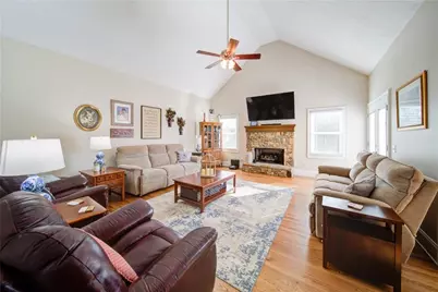 4979 Planters Way, Flowery Branch, GA 30542 - Photo 5