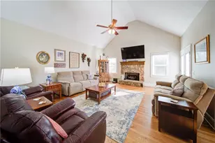 4979 Planters Way, Flowery Branch, GA 30542 - Photo 5