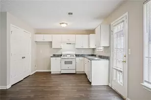 1443 Pebble Ridge Ln, Hampton, GA 30228 - Photo 9