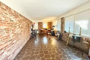 1024 Burton Dr NE, Atlanta, GA 30329 - Photo 17