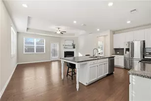 2910 Bishopstone Wy, Cumming, GA 30040 - Photo 3