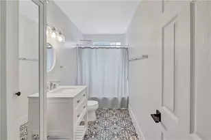 5045 Chestnut Forest Ln, Dunwoody, GA 30360 - Photo 3