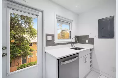 3510 Roswell Road NW #M4, Atlanta, GA 30305 - Photo 11