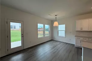 5449 Hargrove Way, Flowery Branch, GA 30542 - Photo 9