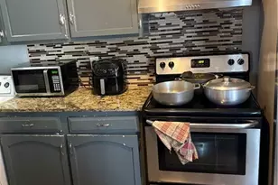 1317 Surrey Ln SW, Marietta, GA 30008 - Photo 7