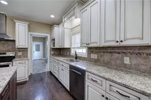 342 Jo Ann Dr SE, Calhoun, GA 30701 - Photo 9